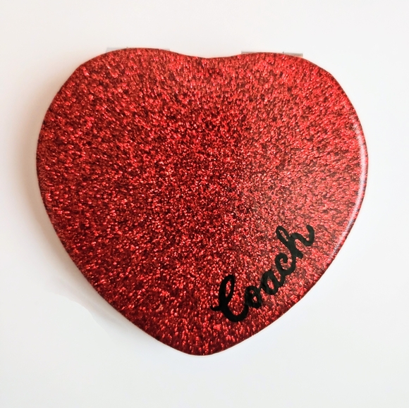 NWT Coach Wine Multi Glitter Heart Compact Mirror - Picture 2 of 8